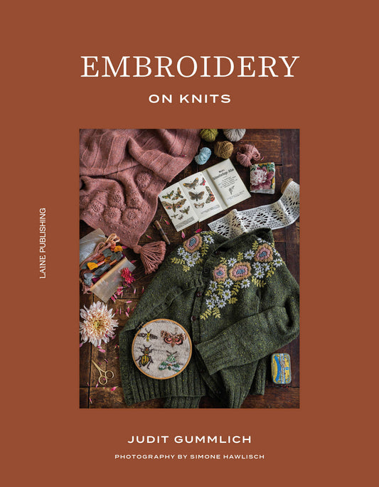 Embroidery on Knits de Judit Gummlich por Laine