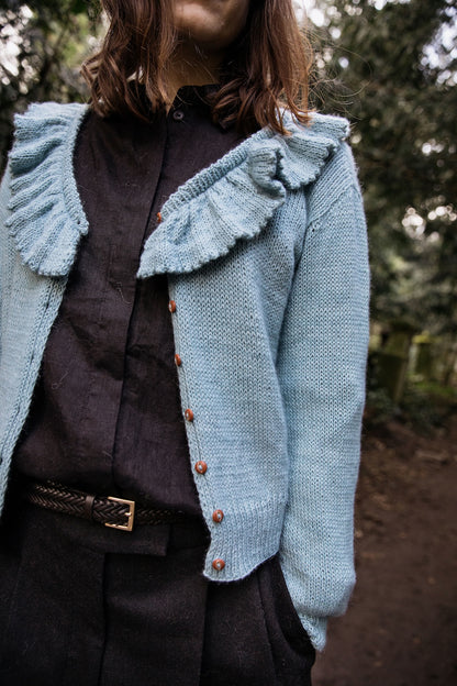 Field Notes: 20 Textured Knits for Everyday Beauty de Olga Putano por Laine