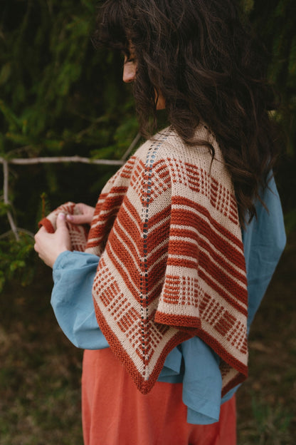 Field Notes: 20 Textured Knits for Everyday Beauty de Olga Putano por Laine
